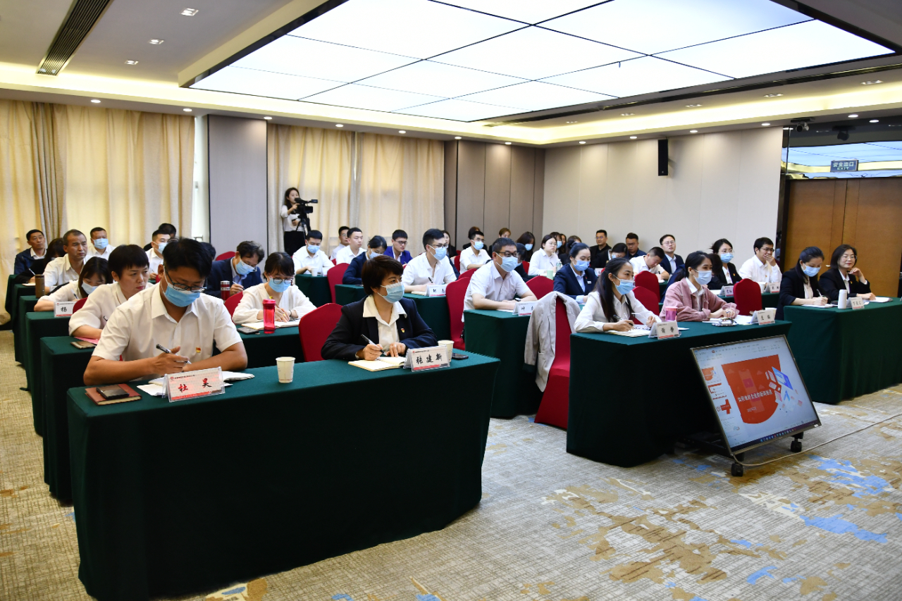 龍鋼集團“四字訣”全面推進職工素質(zhì)提升 龍鋼集團“四字訣”全面推進職工素質(zhì)提升