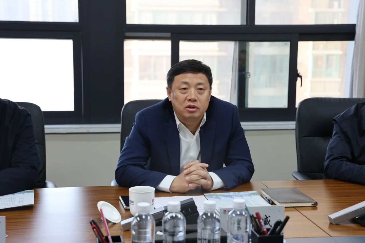渭南市委常委、副市長馬中威一行到陜鋼集團座談交流