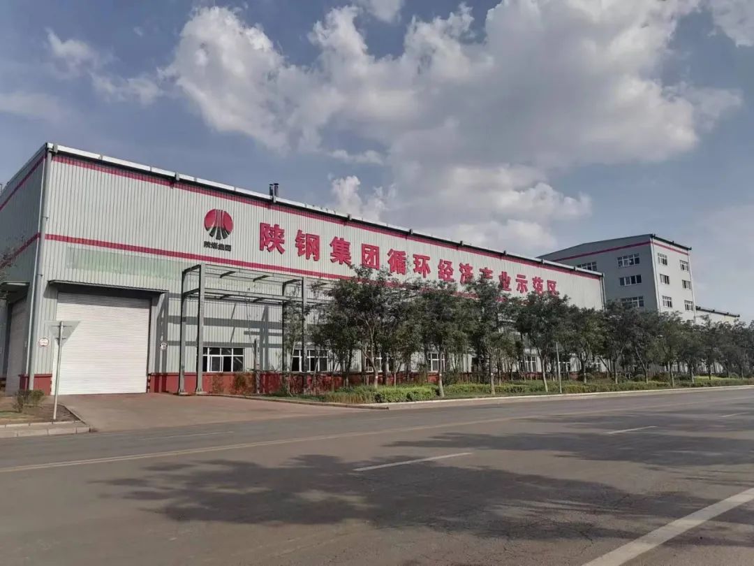 奮楫揚(yáng)帆促改革，乘風(fēng)破浪譜新篇