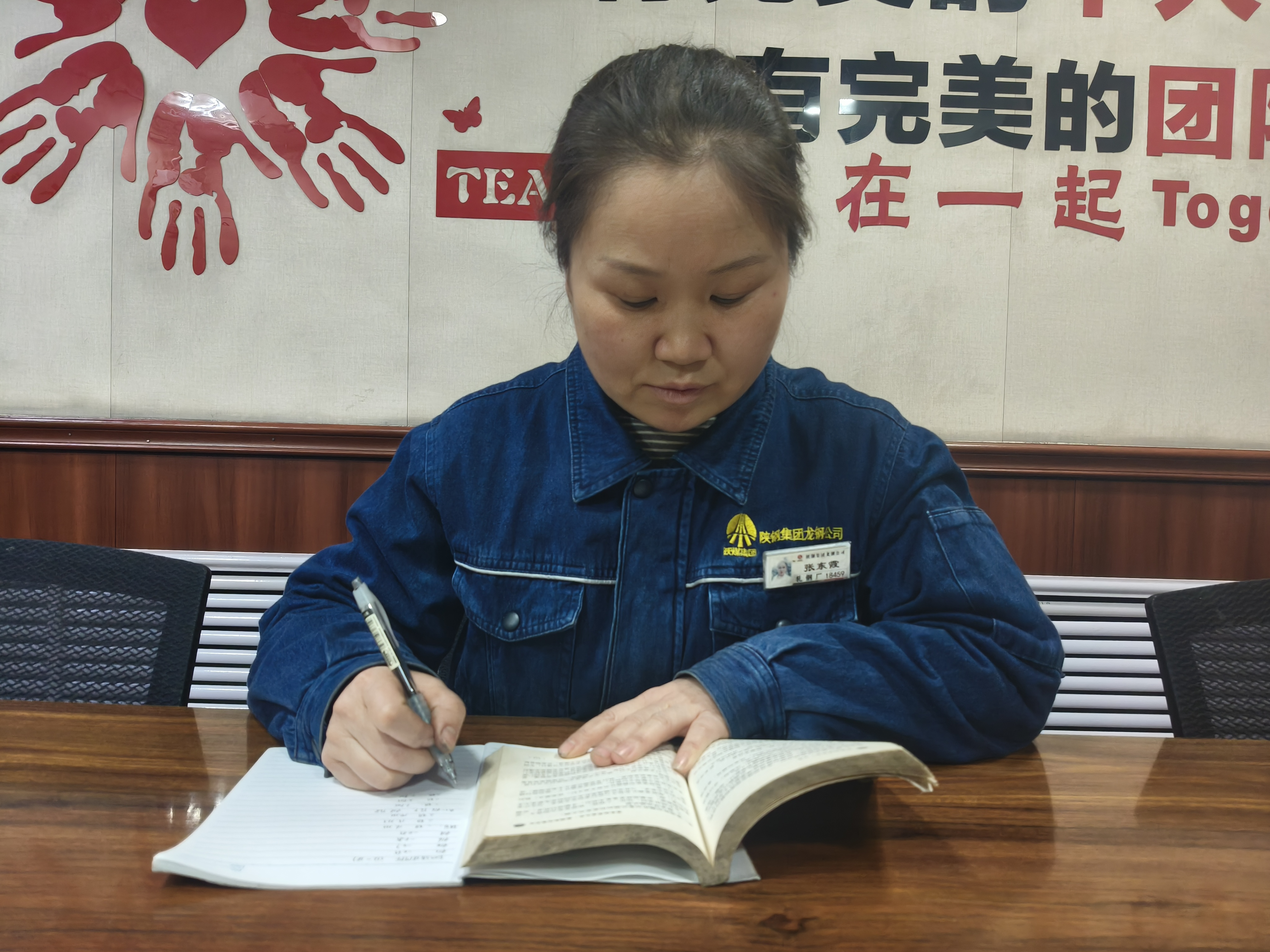 致敬她力量，扎根一線的“鋼鐵玫瑰”
