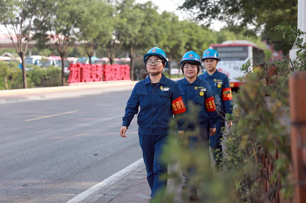 31人娘子軍年計量4600萬噸：龍鋼檢斤班的數(shù)字化突圍之路