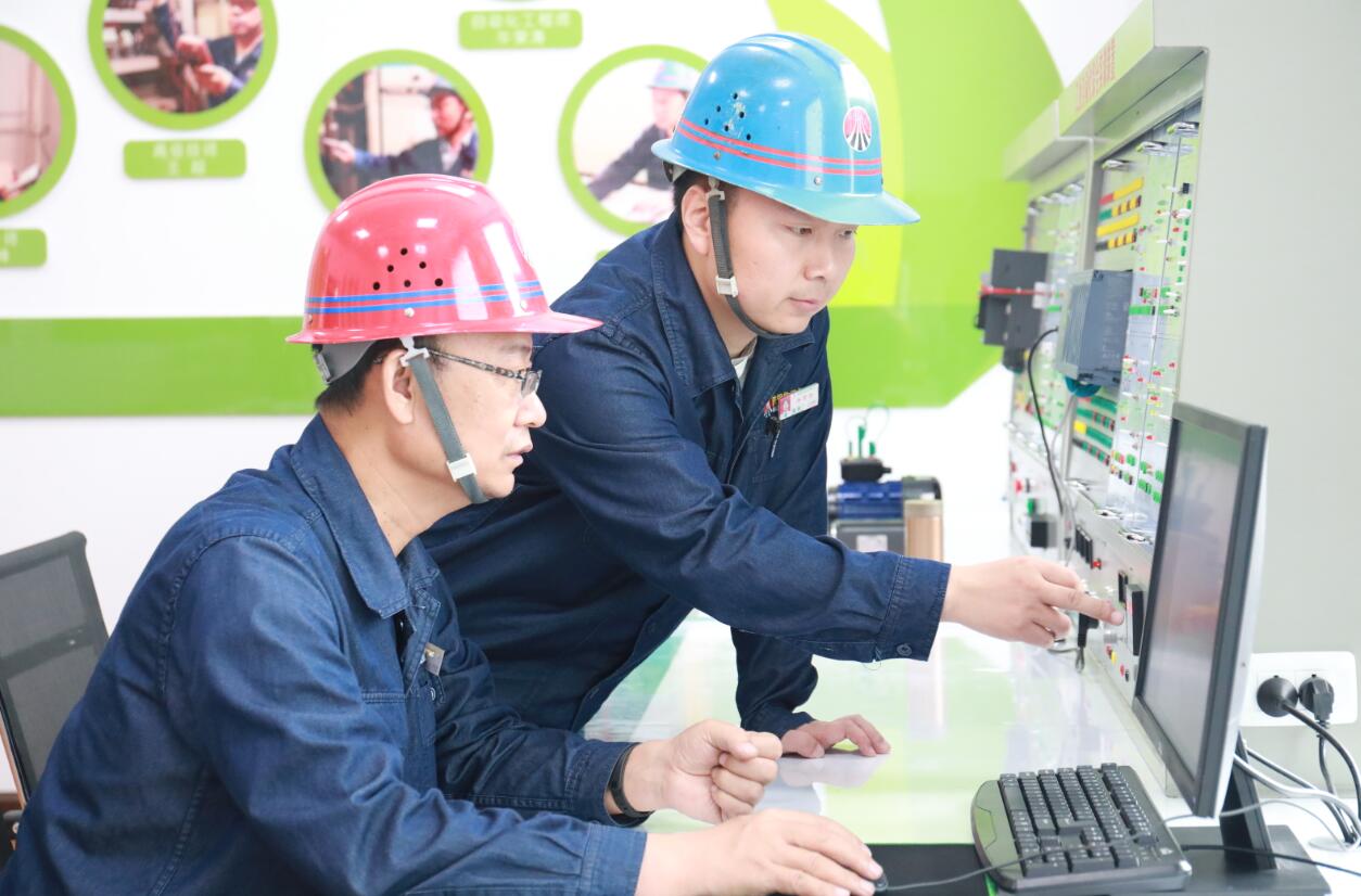 人才驅(qū)動，激活企業(yè)發(fā)展第一動力